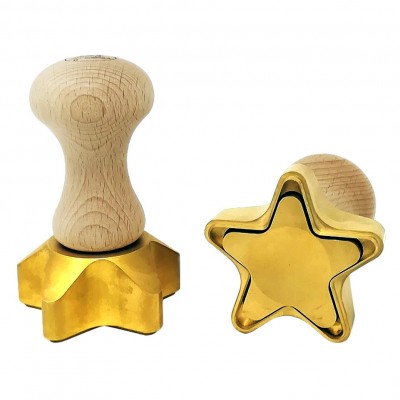 star shaped ravioli stamp in brass diam 65mm